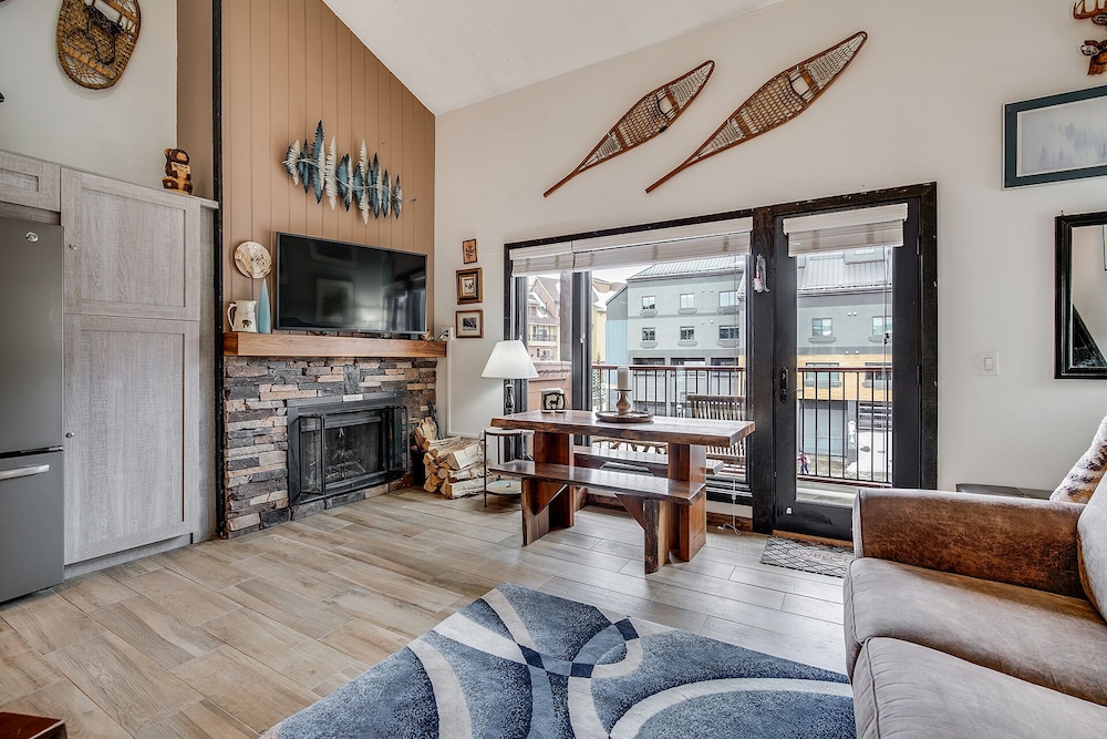 Standard Condo, 1 Bedroom, Fireplace, Mountain View photo 3