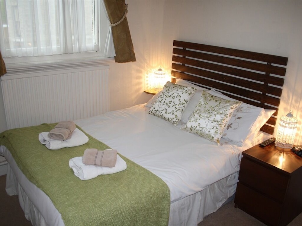 Double Room, Ensuite (Small) photo 3