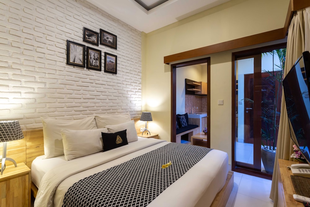 One Bedroom Plunge Pool Villa - Photo 37