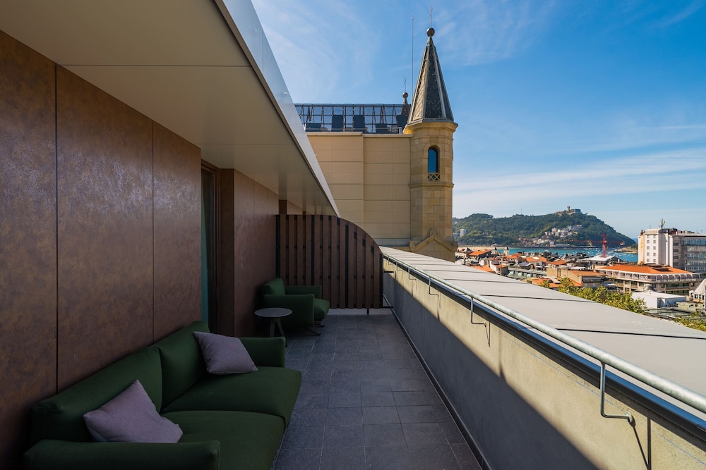Junior Suite, Terrace, Sea View (Single Use)