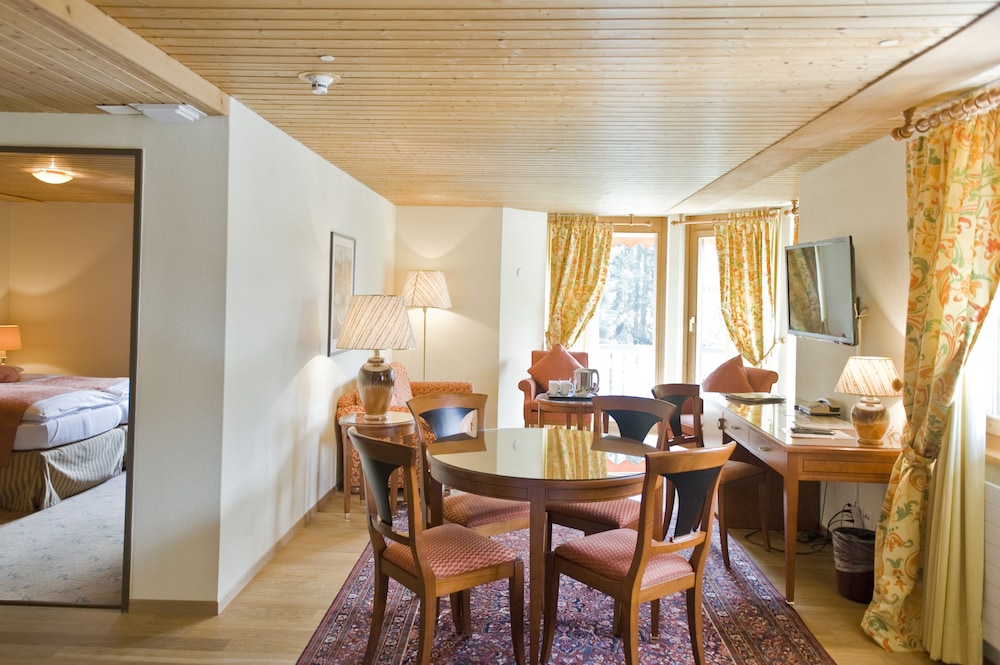 Suite (Jungfrau View) thumbnail 5