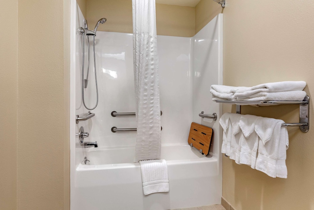 Suite, Multiple Beds, Accessible, Non Smoking - Photo 3