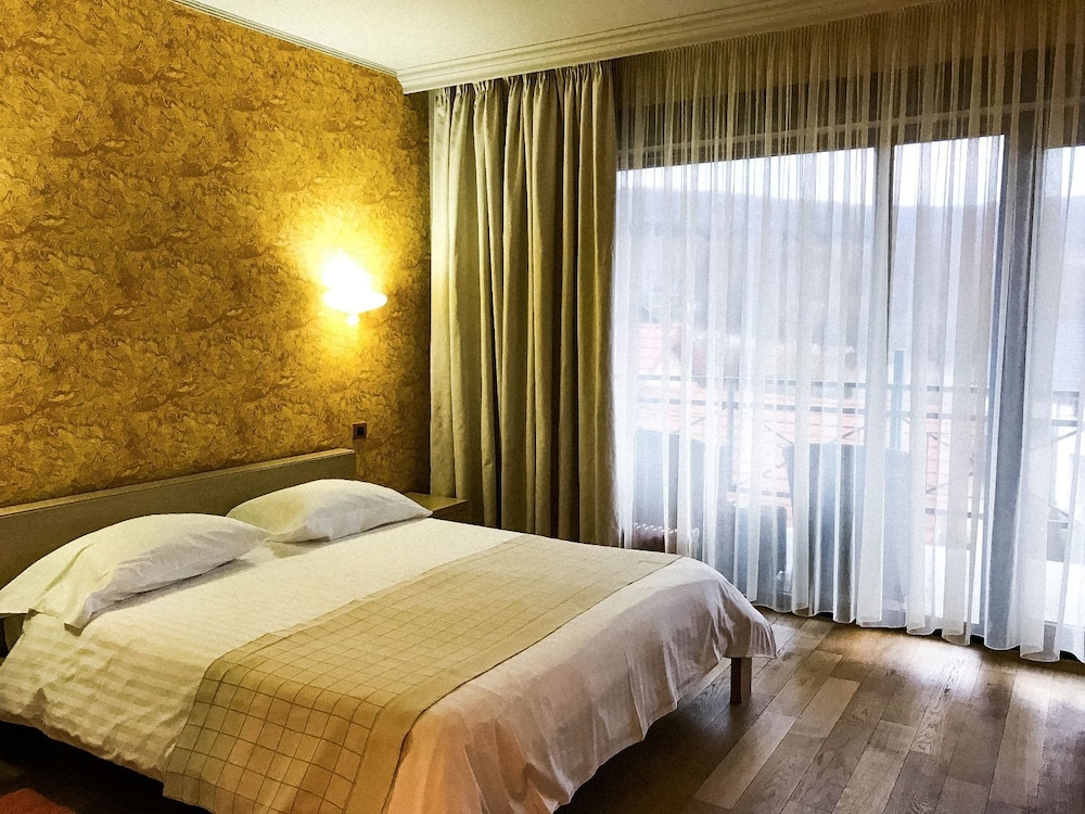Superior Double Room, 1 Queen Bed - Photo 1