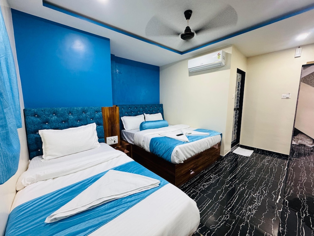 Deluxe Double Room, City View