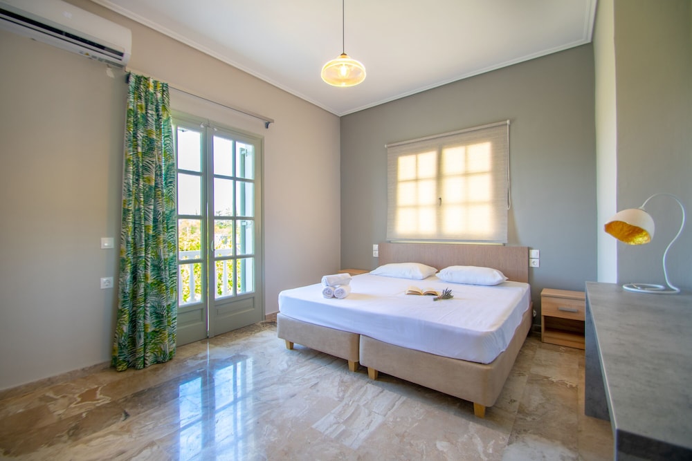 Apartment, Garden View