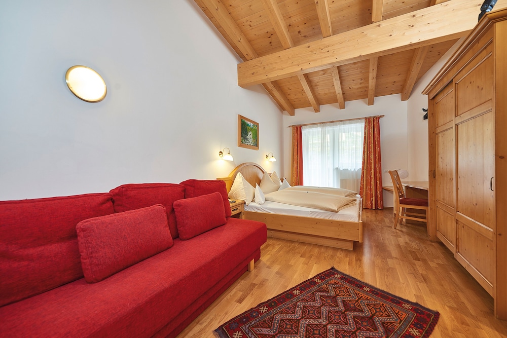 Basic Studio Suite photo 1