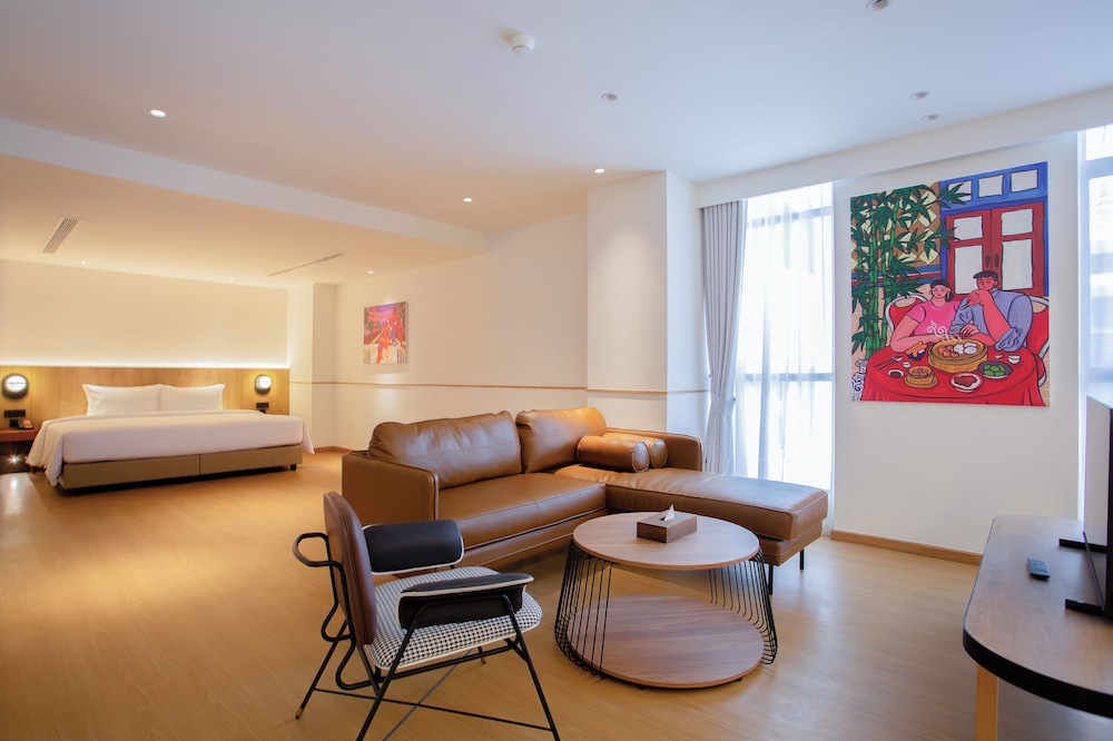 Deluxe Suite, City View photo 1