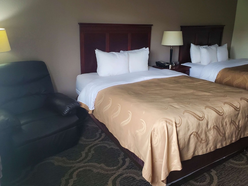 Room, 2 Queen Beds, Non Smoking - Photo 3