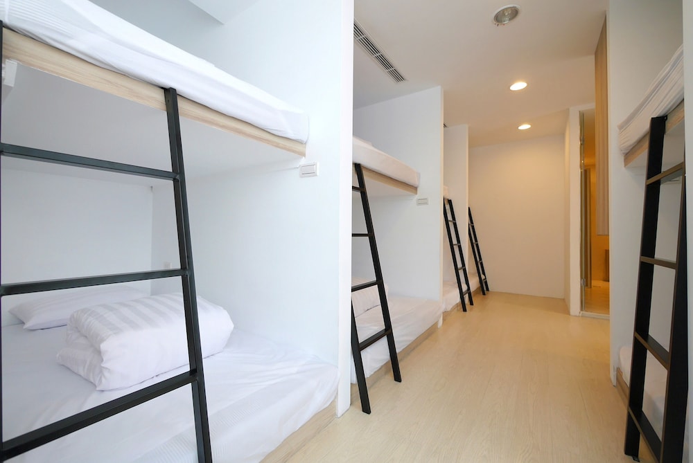 Economy Female Dormitory photo 2