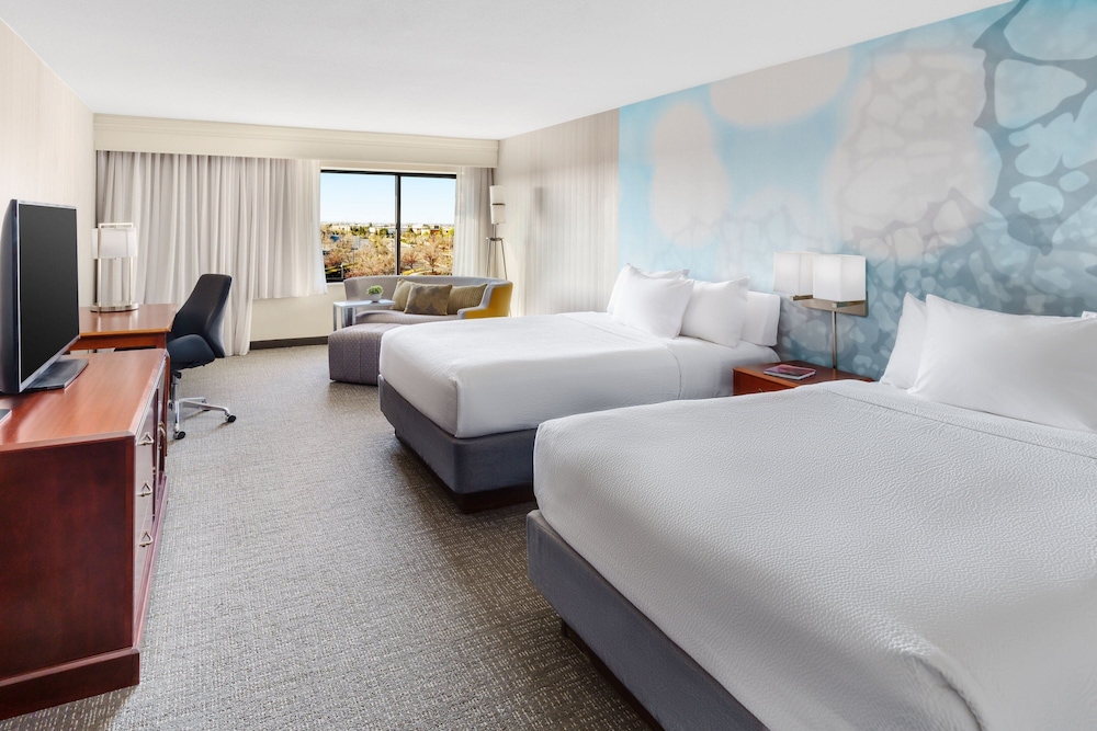 Room, Multiple Beds - Photo 2