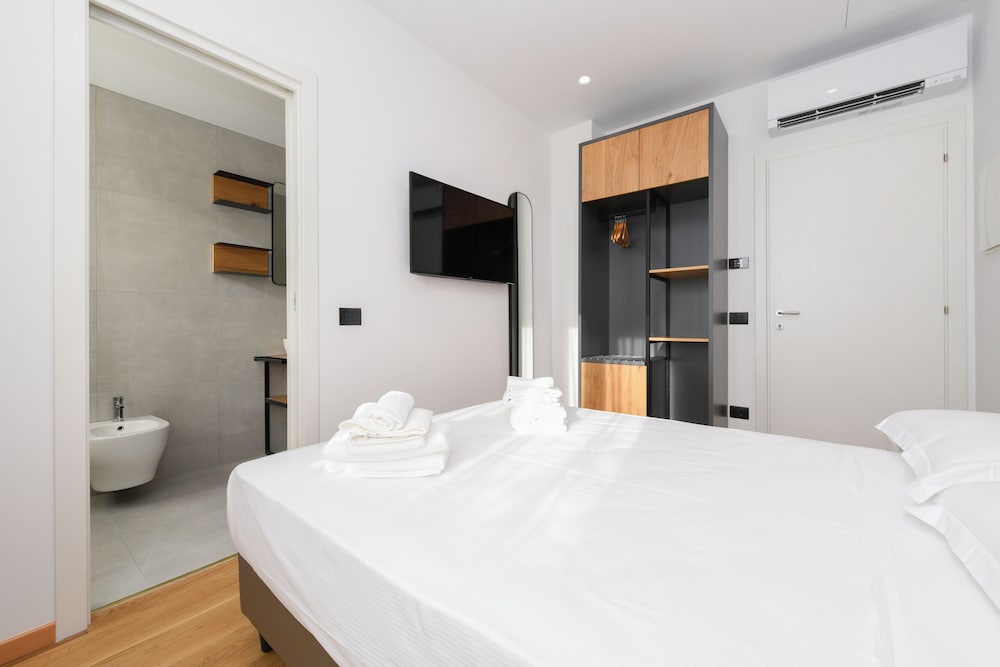 Camera Superior Con Letto Alla Francese - Photo 4