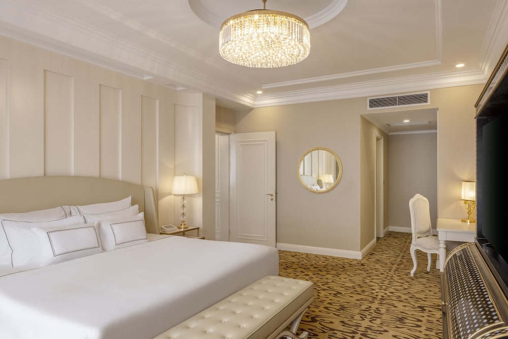 Suite - Photo 4
