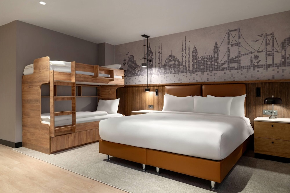 Premium Room, 1 King Bed, City View photo 1