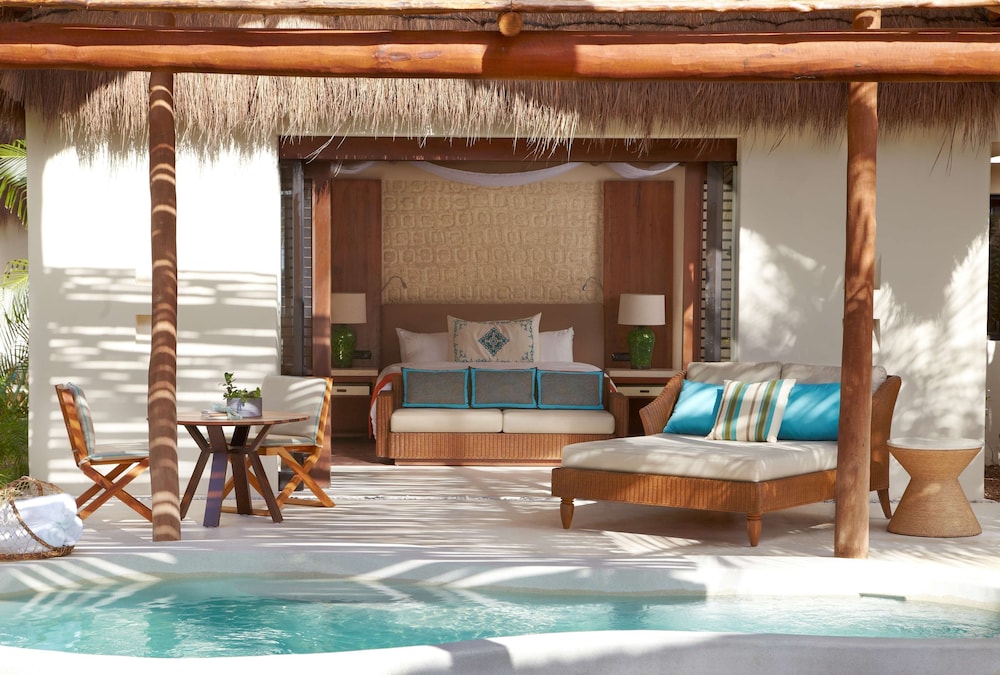 Viceroy Villa With Private Plunge Pool And Deck