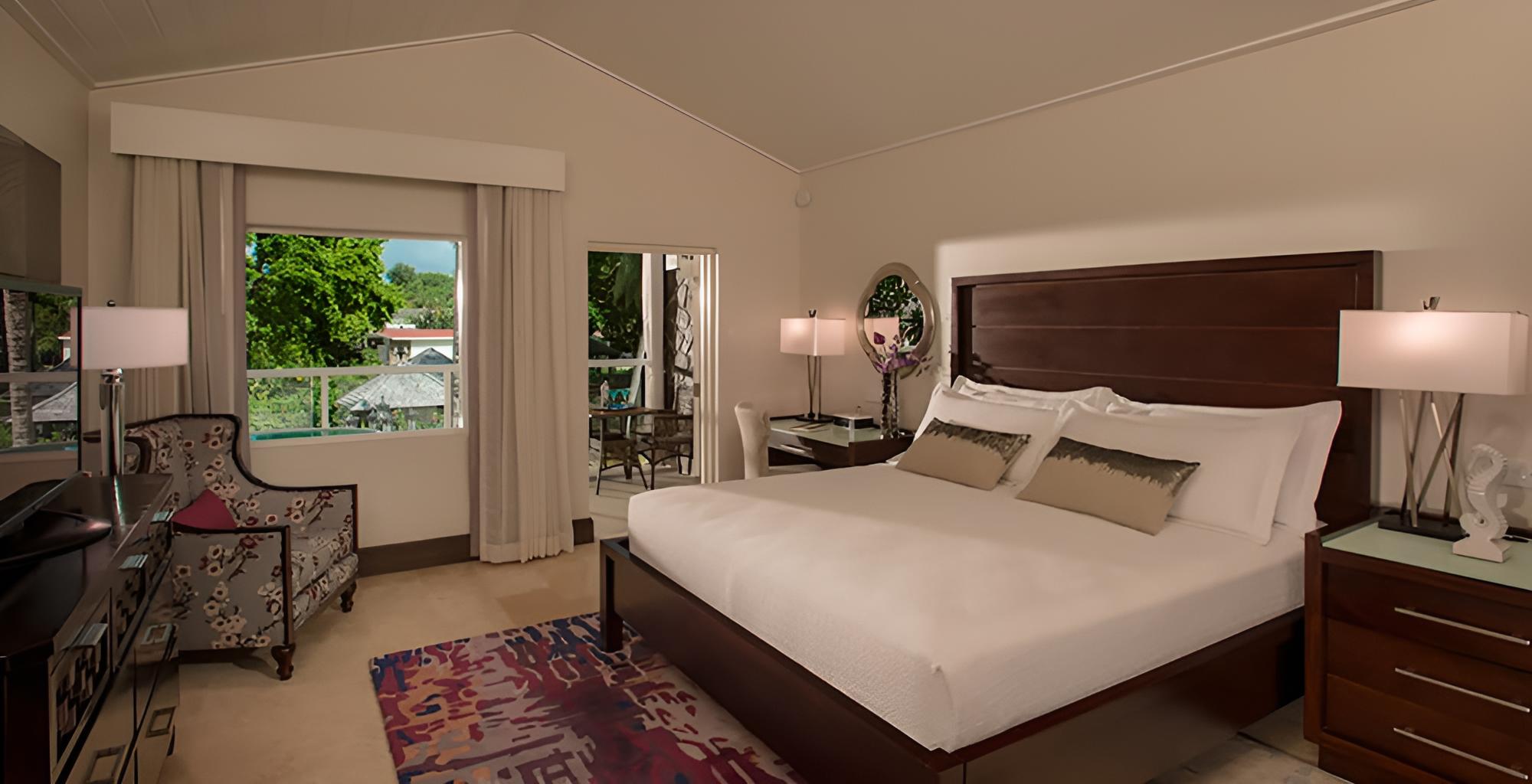 Luxury Room, 1 Bedroom, Garden View (Grand Luxe w/ Balcony)