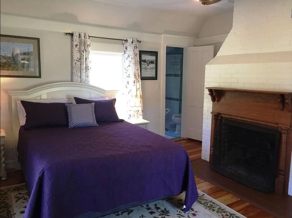 Suite, Private Bathroom (Ederington Suite) photo 3