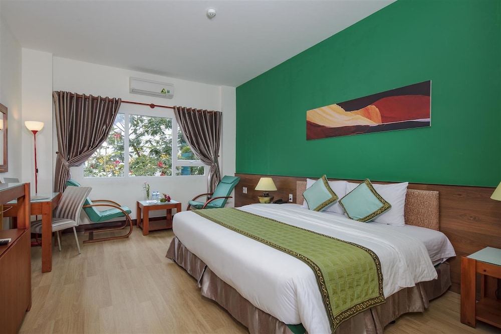 Standard Double or Twin Room photo 3