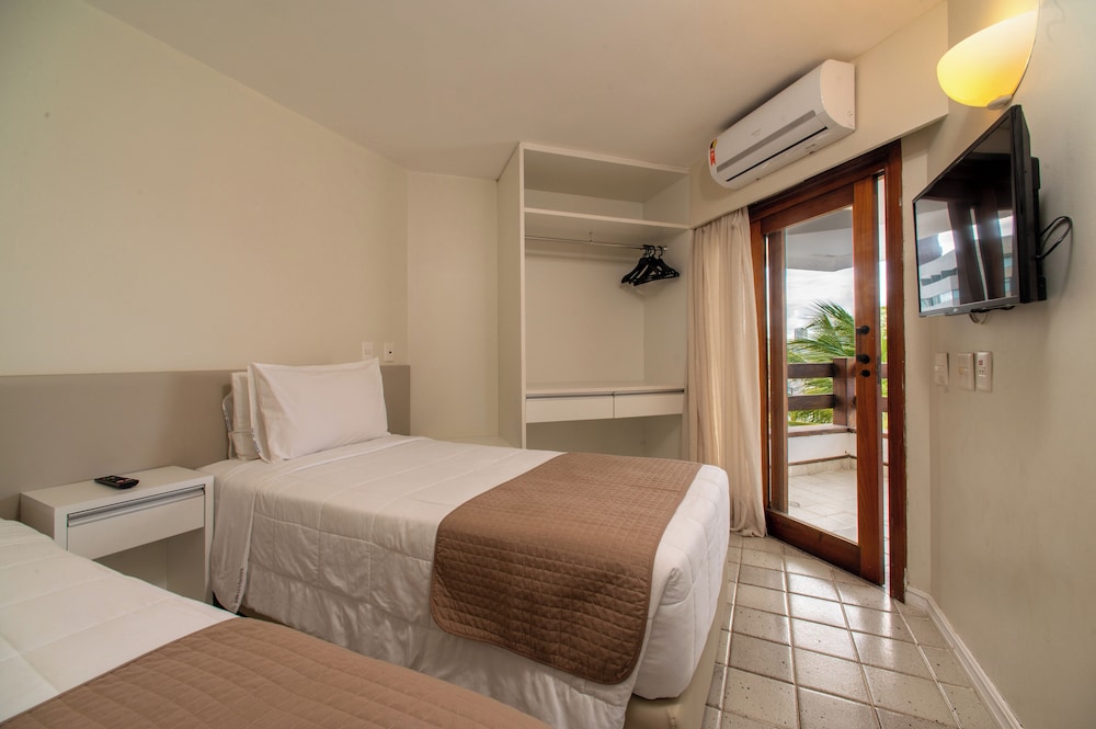 Deluxe Triple Room, Multiple Beds, Sea View thumbnail 6