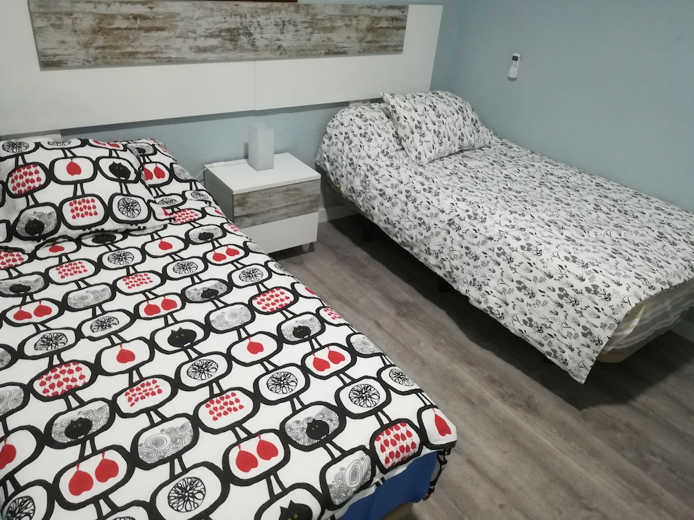 House, 4 Bedrooms