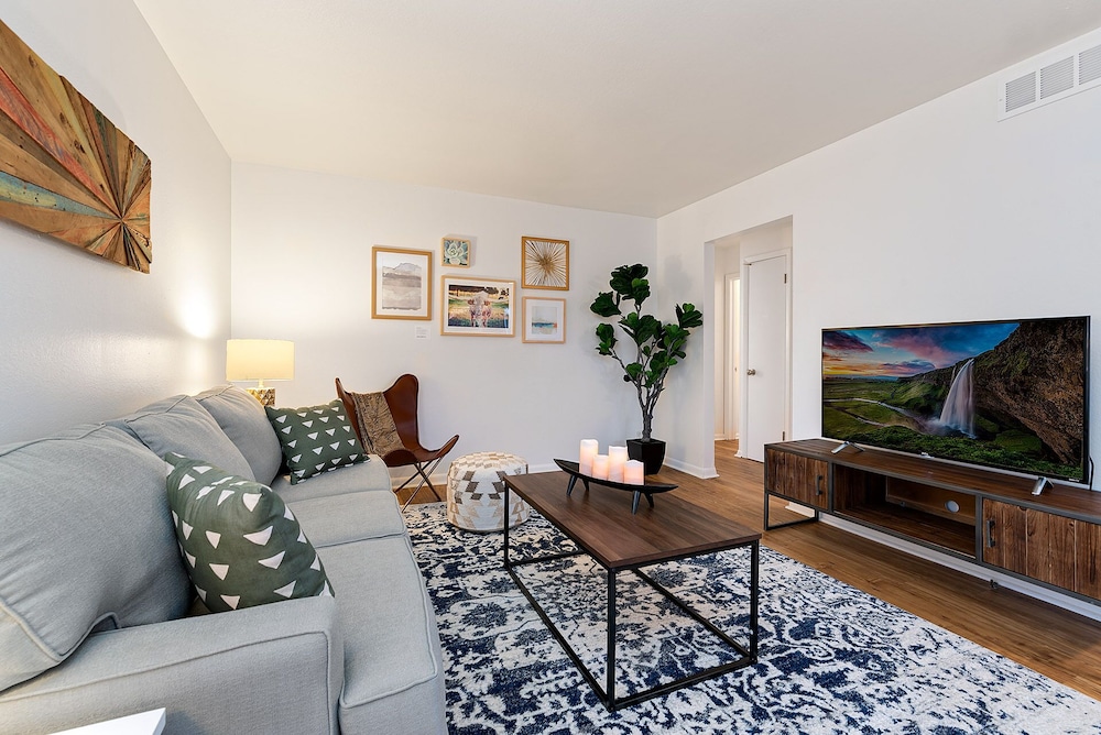 Condo, 2 Queen Beds, Kitchen, Garden View (1020 Garfield St. (Suite 6)) photo 1