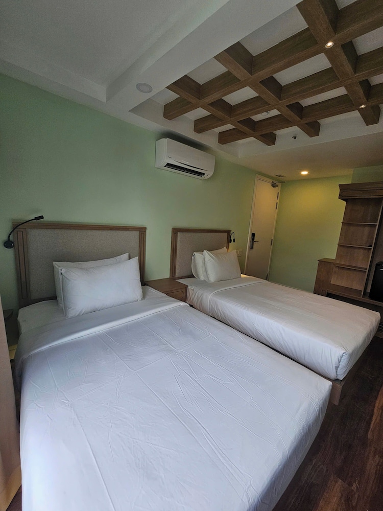 Deluxe Double Room, City View