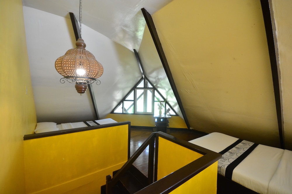 Amihan Pool Villa, Family Suite photo 3