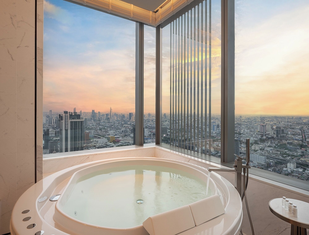 Penthouse Suite thumbnail 5