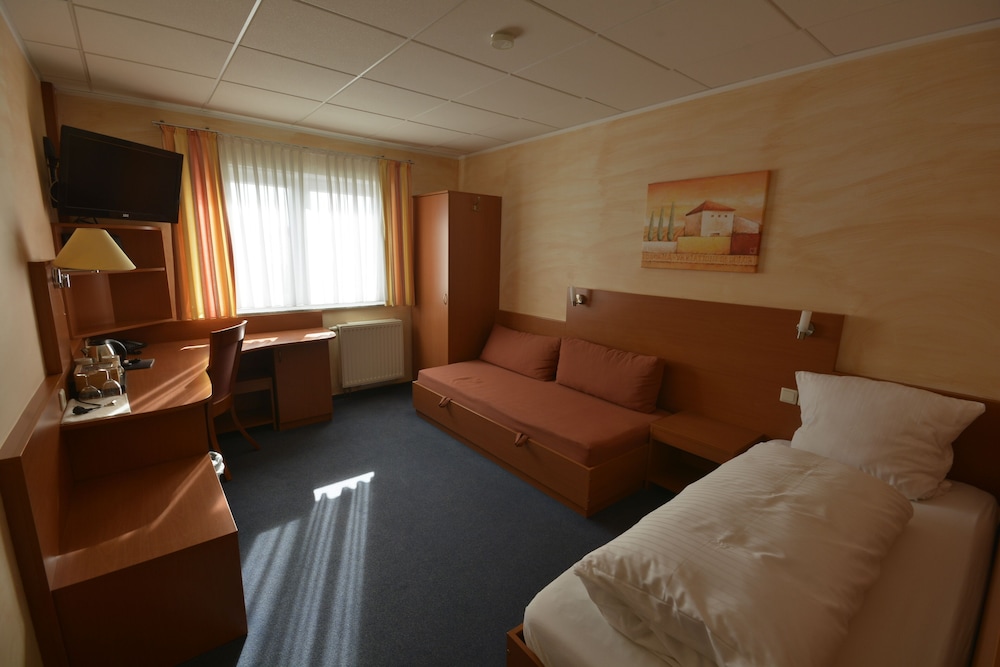 Standard Single Room, Non Smoking photo 1