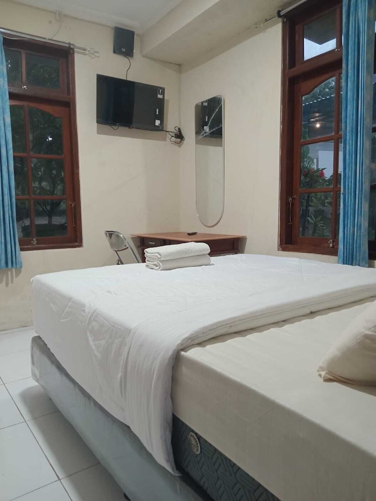 Deluxe Double or Twin Room, Courtyard View