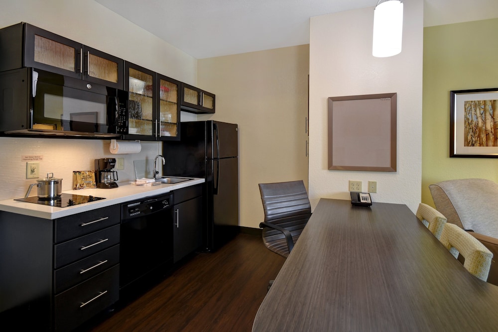 Suite, 1 Bedroom photo 3