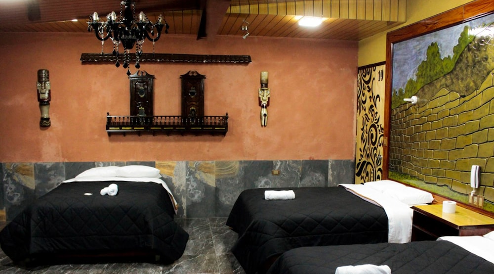 Triple Room, Multiple Beds photo 3