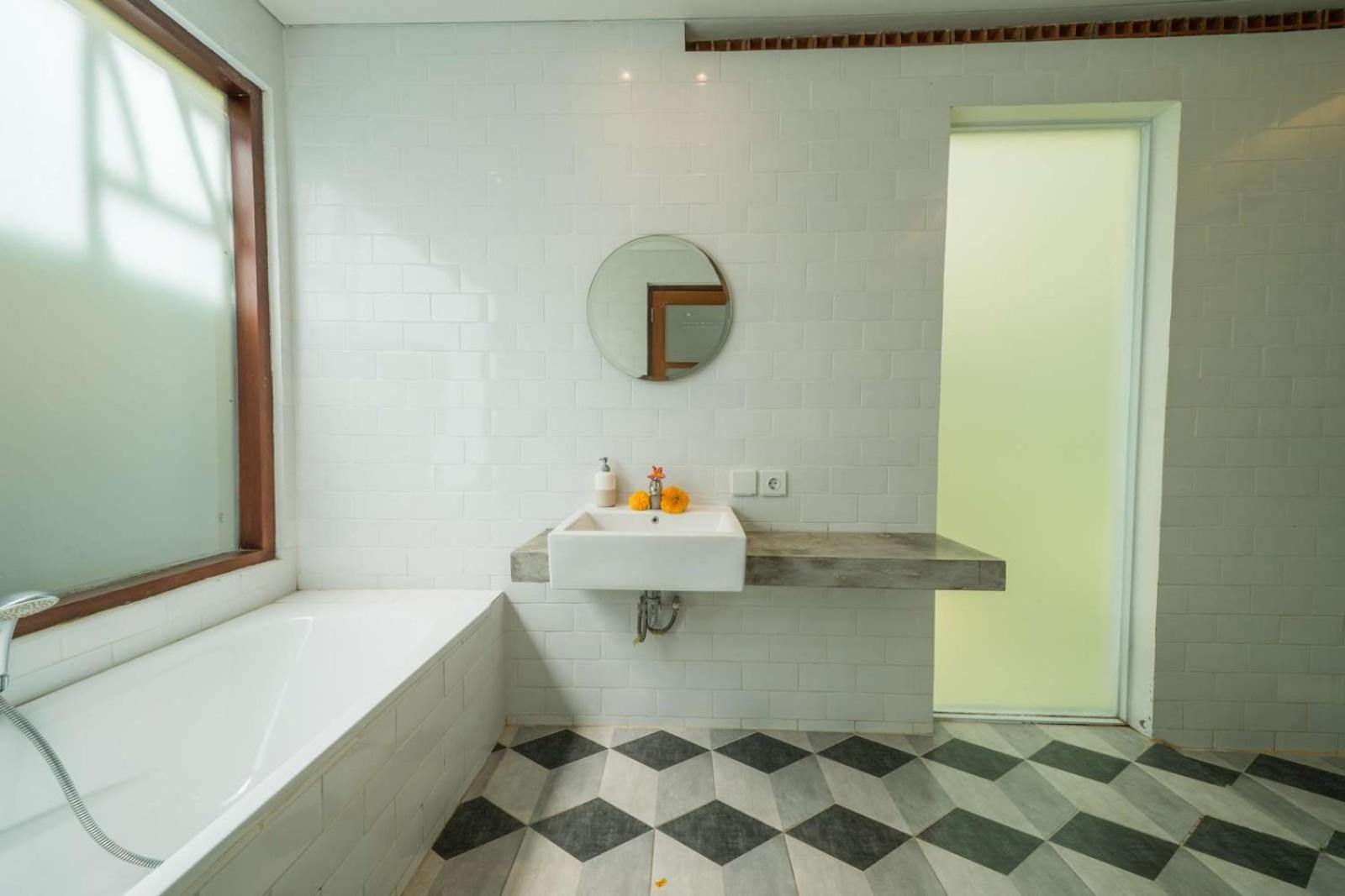 Deluxe Suite with Garden View - Photo 10