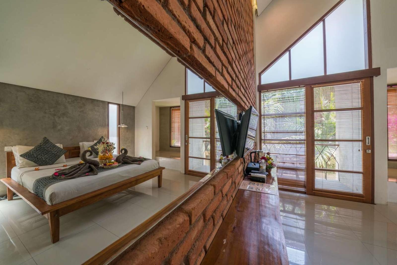 Deluxe Suite with Garden View - Photo 35