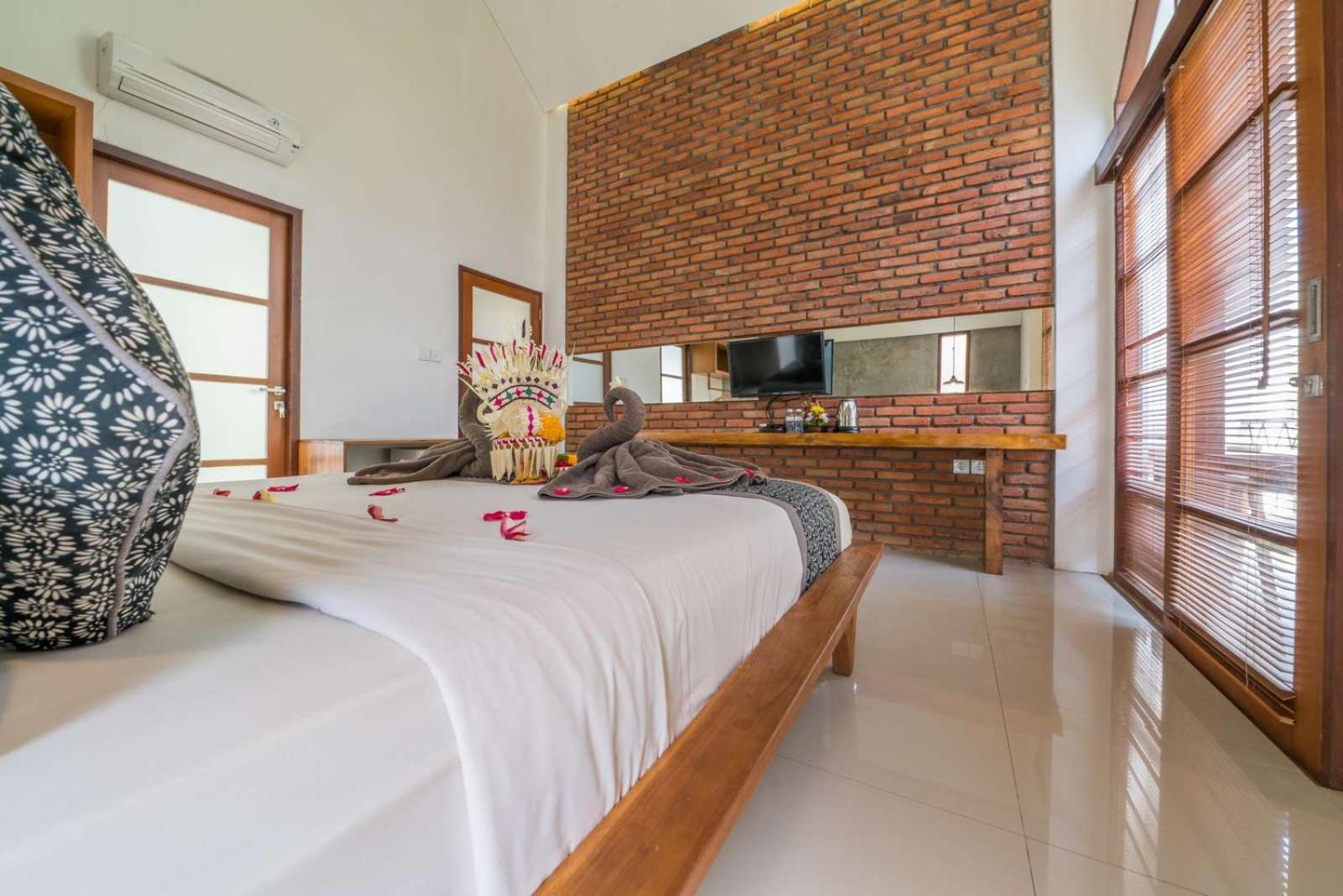 Deluxe Suite with Garden View - Photo 34