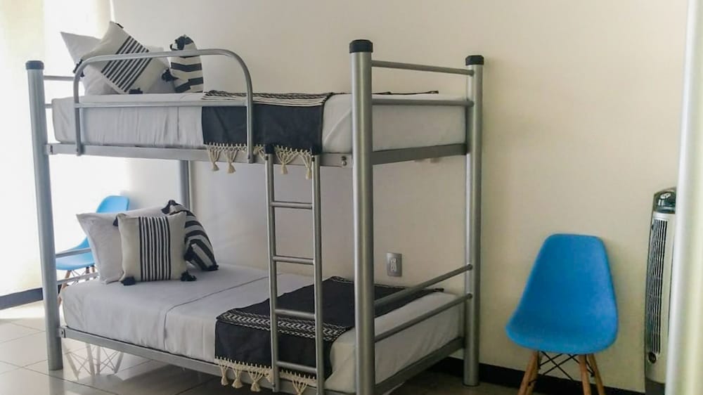 Shared Dormitory, Women only photo 1