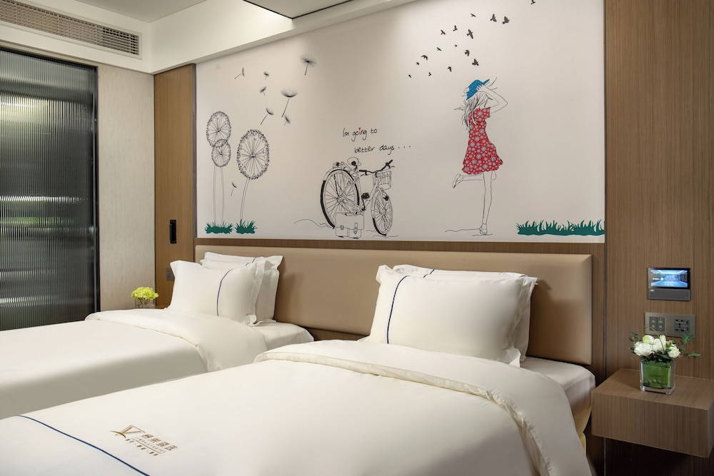 Cozy Twin Room