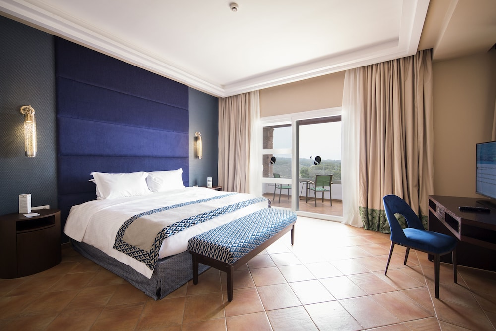 Junior Suite, Partial Sea View (Classic)