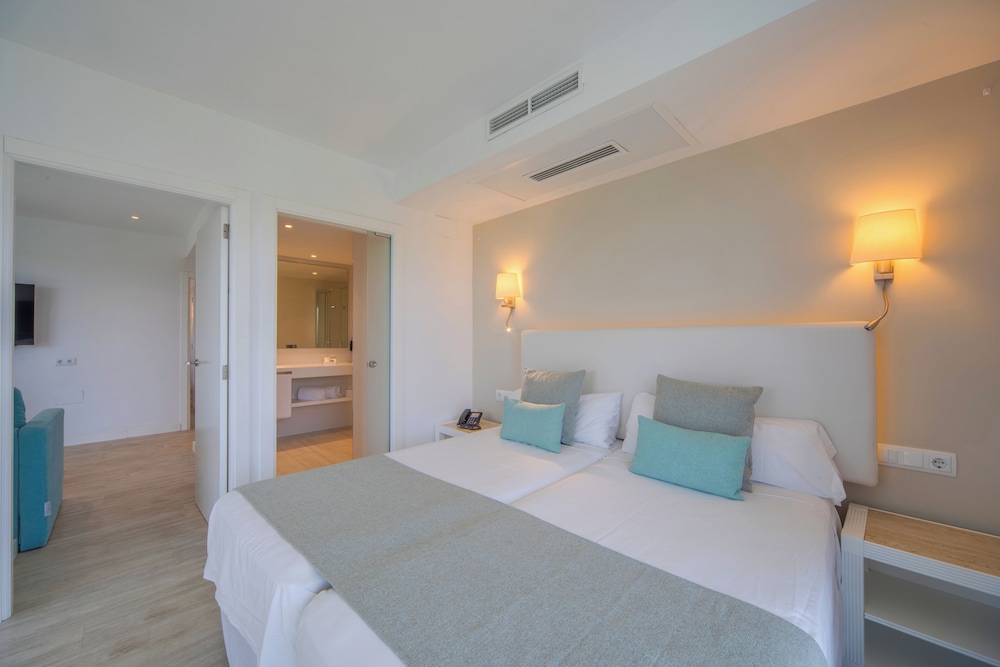 Premium Suite, Balcony (2 adults + 1 child)