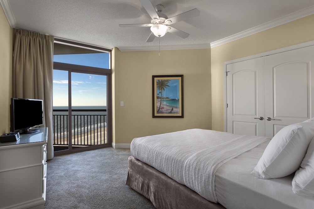 1819 Palmetto Oceanfront 四卧室豪华公寓