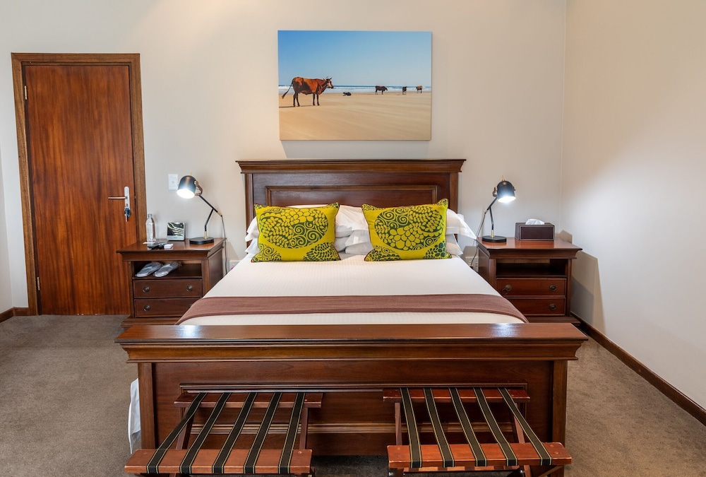 Deluxe Room, 1 Queen Bed