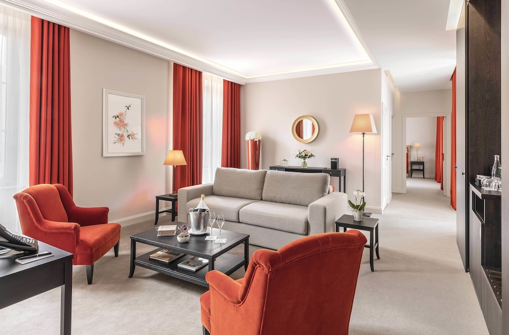 Deluxe Suite, Park View photo 1