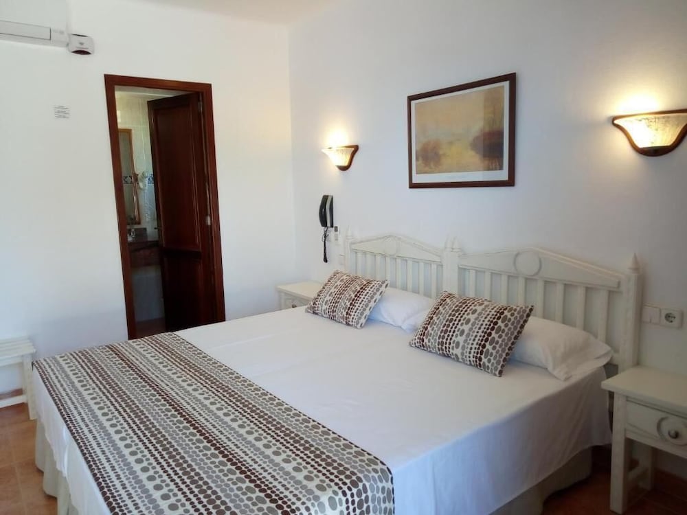 Double or Twin Room, Balcony, Pool View