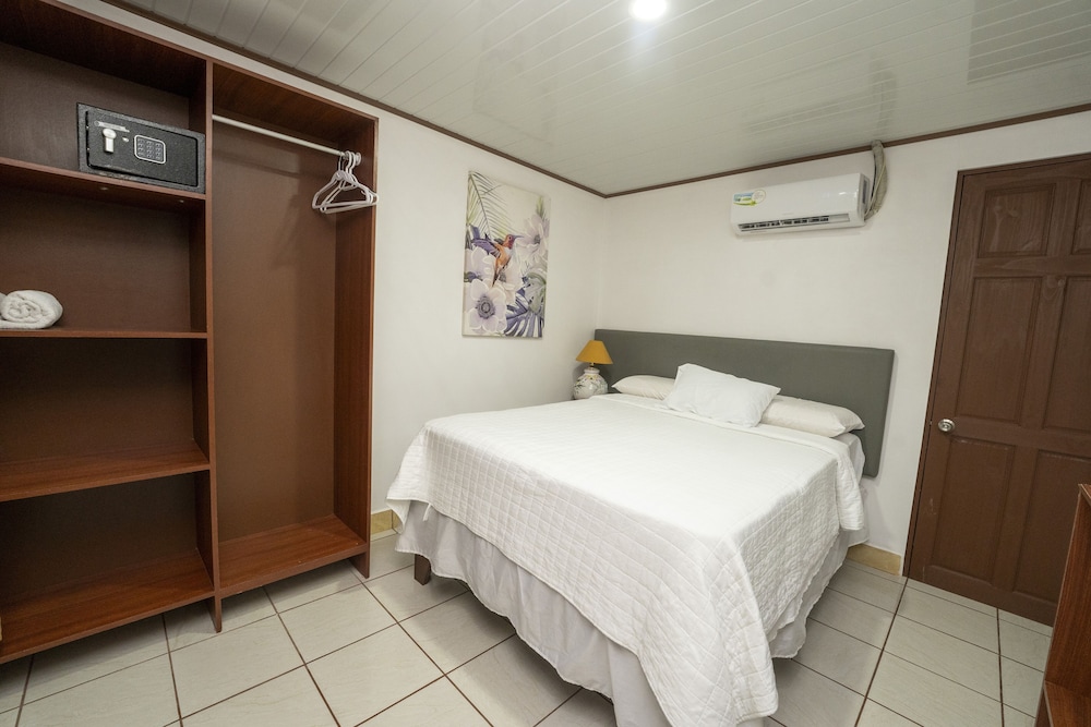 Comfort Double Room, 1 Double Bed, Patio (With AC)