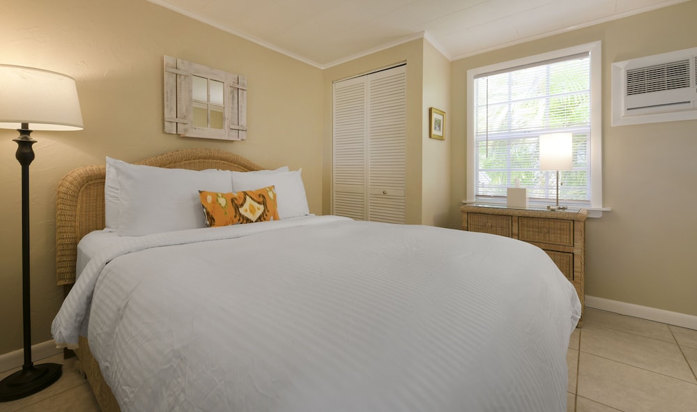 Oceanview King Room - Photo 3