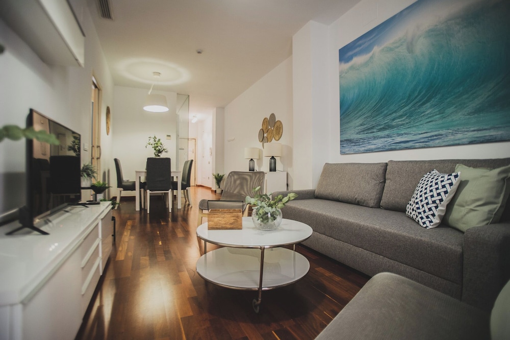 Apartment, 2 Bedrooms - Photo 4