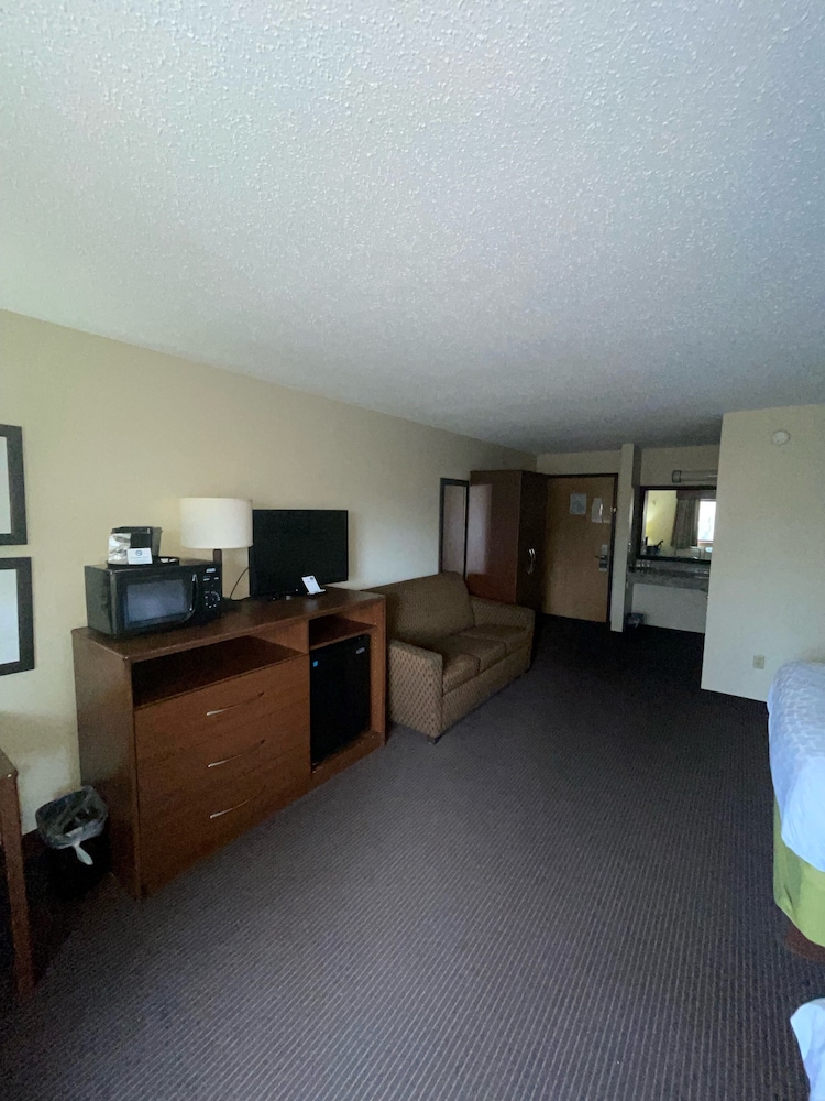 Suite, Multiple Beds photo 2