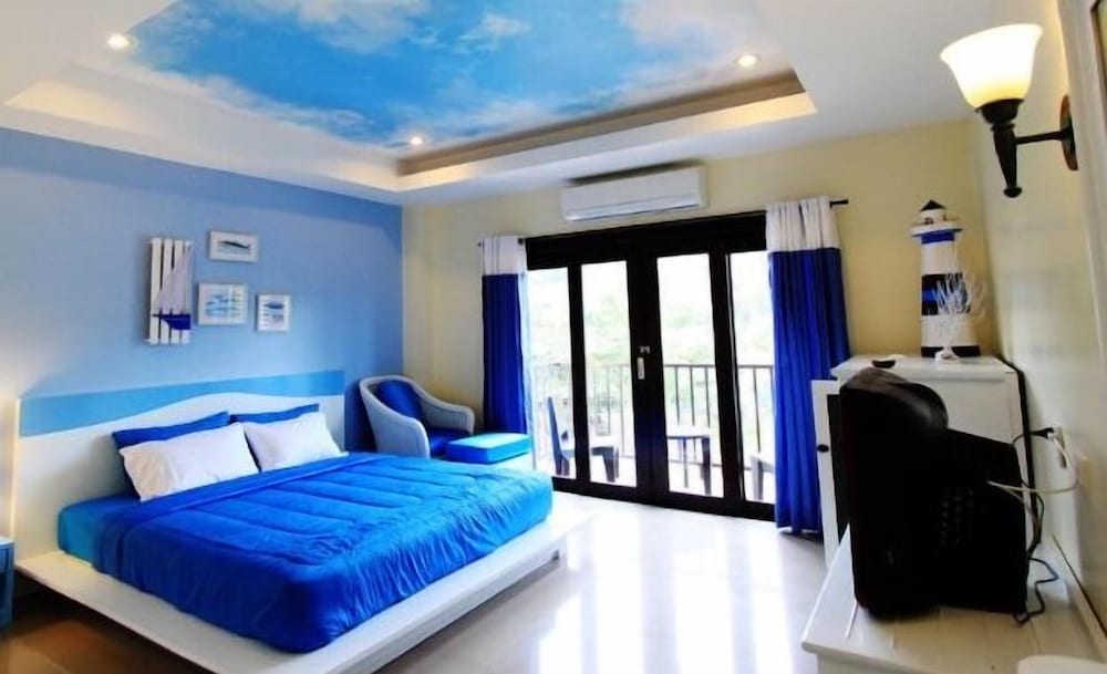 Deluxe Room - Photo 3