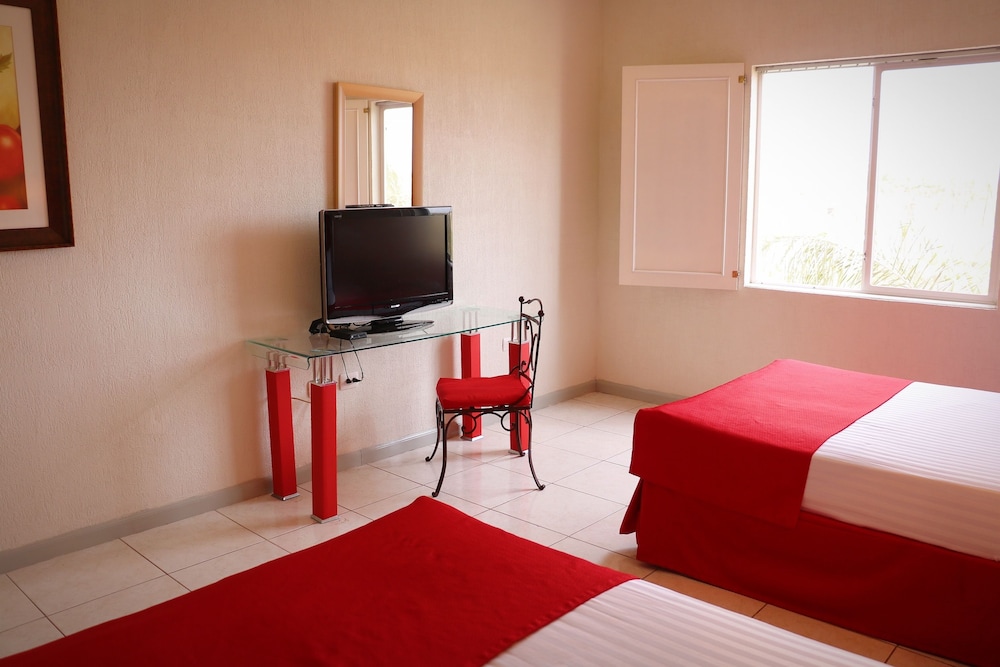 Standard Double Room - Photo 2