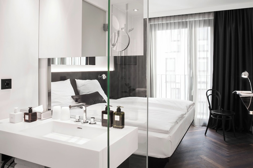 Standard Double or Twin Room, 1 Bedroom - Photo 3