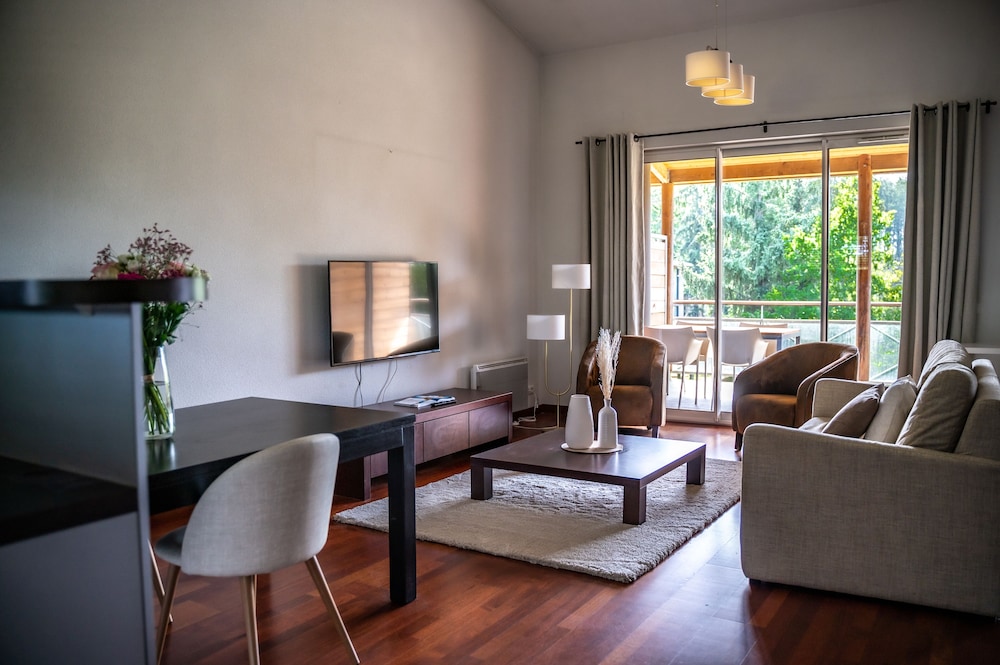 Superior Suite - Photo 5